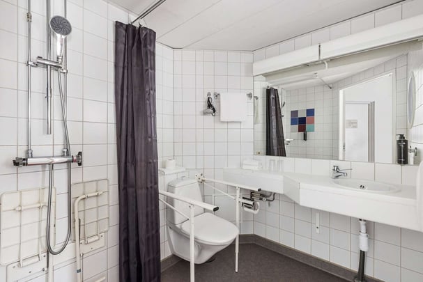Eurostop Orebro Guest Bath room Accessible