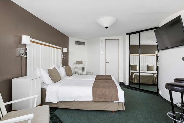 Eurostop Orebro Top Suite Bed