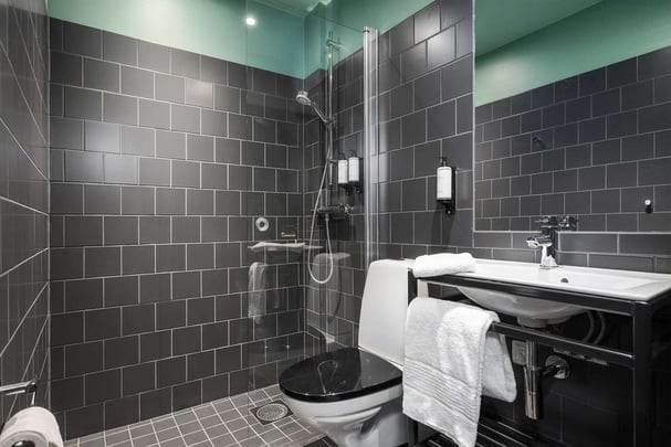 Bathroom BW Plus Hus 57