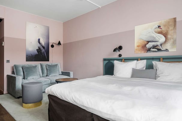 Family BW Plus Hus 57