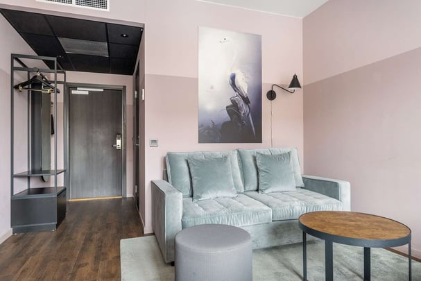 Family BW Plus Hus 57