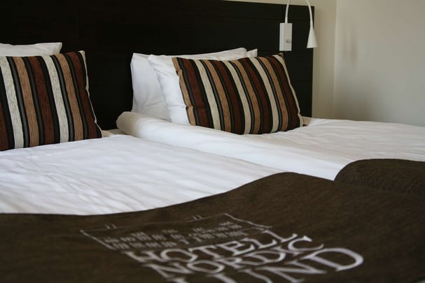 Studio Guest Room with Two Single Be