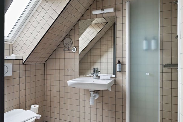 Dubbel Studio Bathroom BW Plus Hotell Nordic