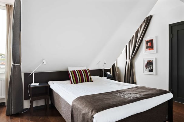 Dubbel Studio BW Plus Hotell Nordic