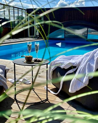 Outdoor Pool BW Hotel Arctic Eden