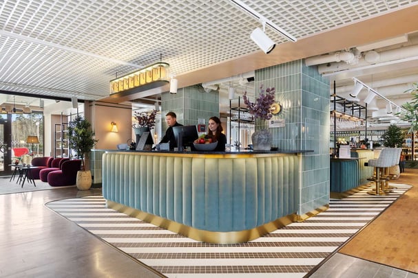 Best Western Gio Lobby Reception