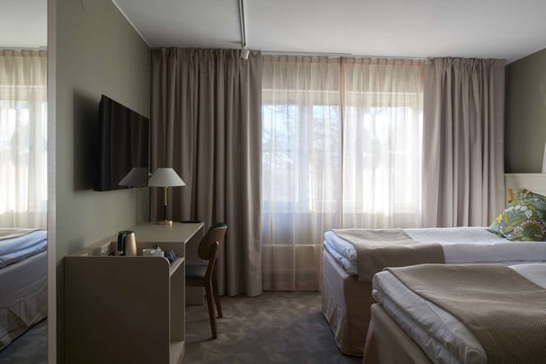 Twin bed room Window daylight