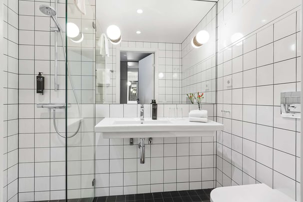 Bathroom Standard Ten Hotel