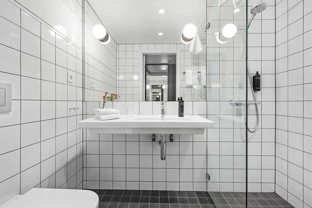 Bathroom Standard Ten Hotel