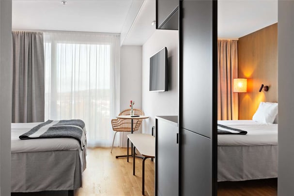 Standard King Ten Hotel