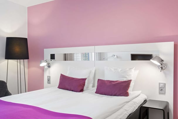 Standard queen BW Plus Skogsh jd