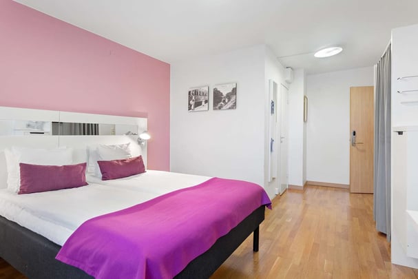 Standard queen BW Plus Skogsh jd