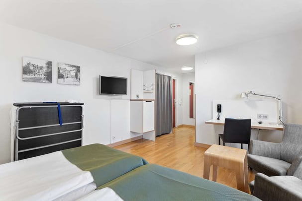 Family three BW Plus Skogsh jd