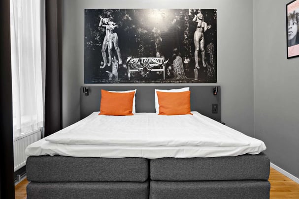 Family king bed sofabed Aiden Sthlm City