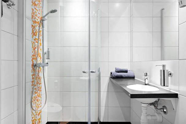 Twin standard bath Aiden Sthlm City