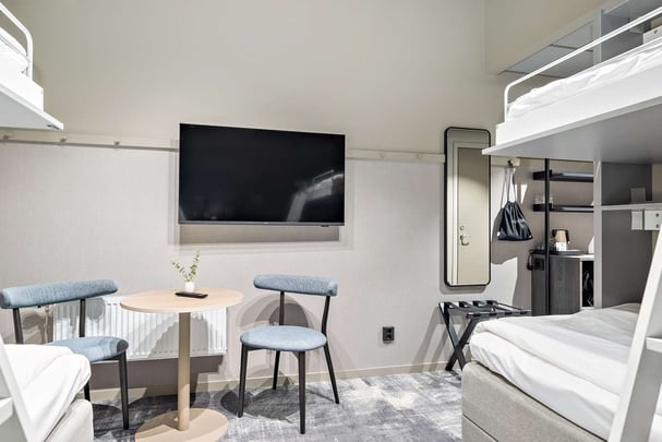 Family no window Aiden Karlstad Arena