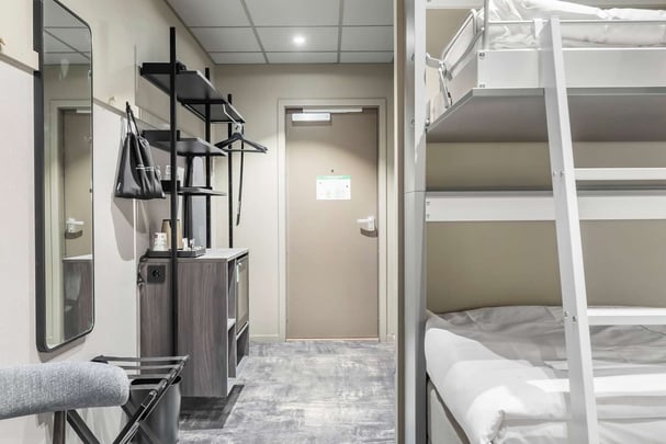 Family no window Aiden Karlstad Arena