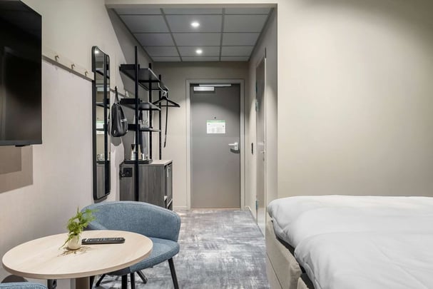 Standard no window Aiden Karlstad Arena