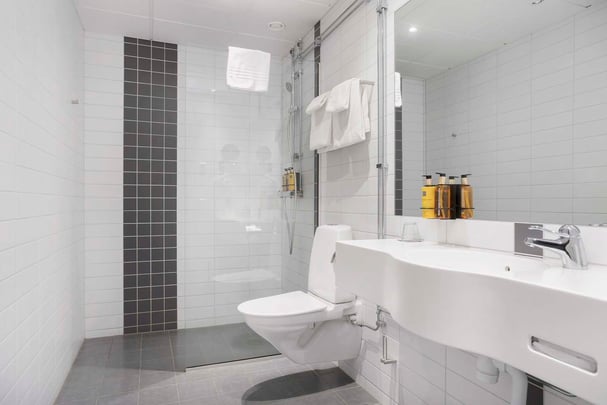 Juniorsuite bath BW River C Hotel