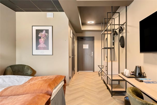 King Standard Riverside