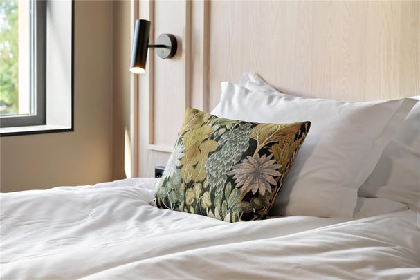 King Standard Riverside