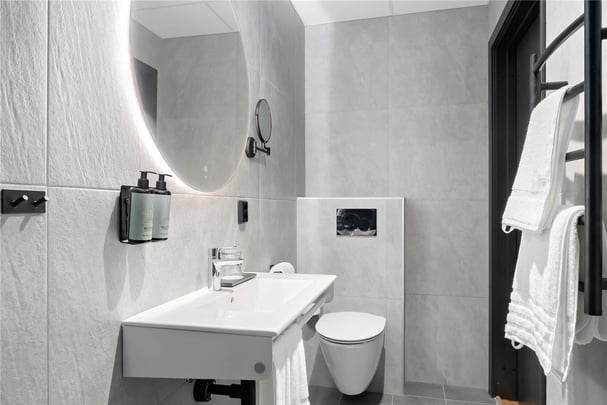 Single Economy bath Riverside