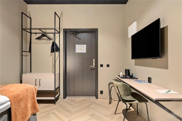 Single Economy Riverside