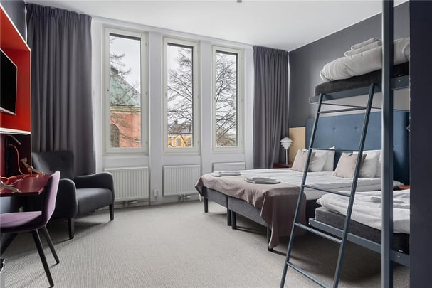 Family Queen Norrkoping city