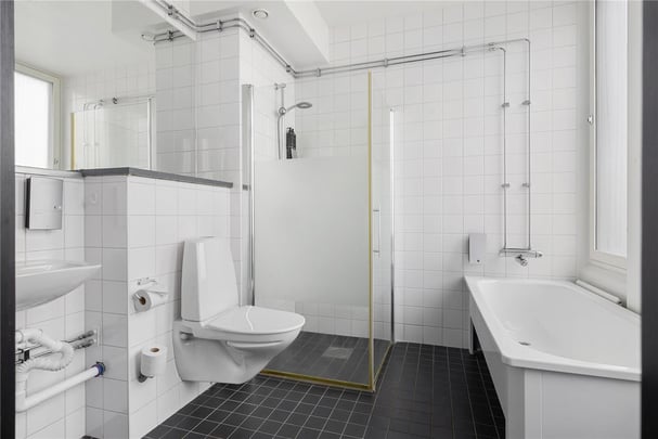 Suite bathroom Norrkoping city