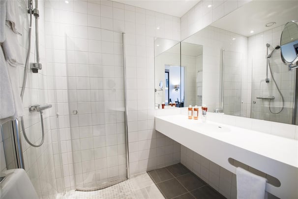 Family three bath RC Jonkoping