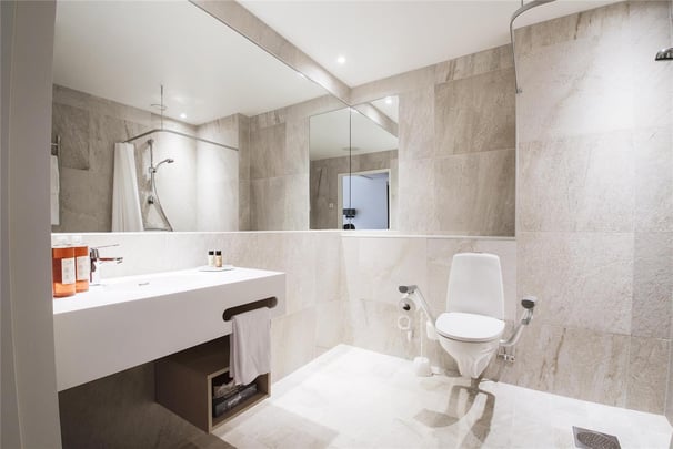 Juniorsuite bath RC Jonkoping
