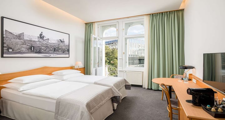 Superior room with balcony