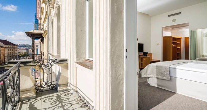 Superior room with balcony