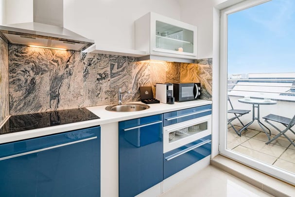 Guest room kitchenkitchenette