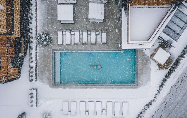 Swimmingpool Winter