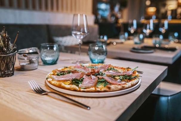 Pizza Restaurant Element Resort