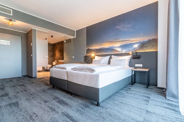 Aiden@Stadtgut Steyr Double Room handicapped friendly