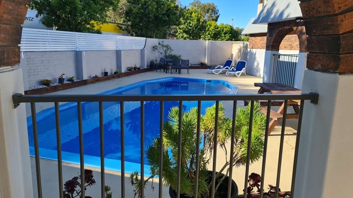 BW Parkside Pool area