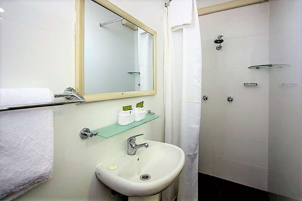 Standard Queen Bathroom