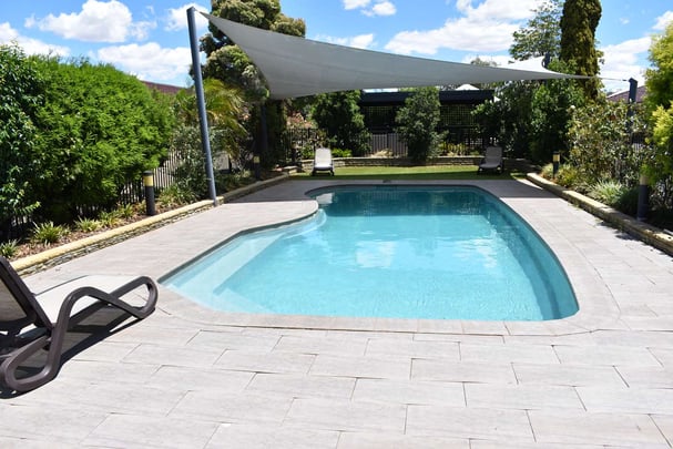 Outdoor Swimming Pool and BBQ Area