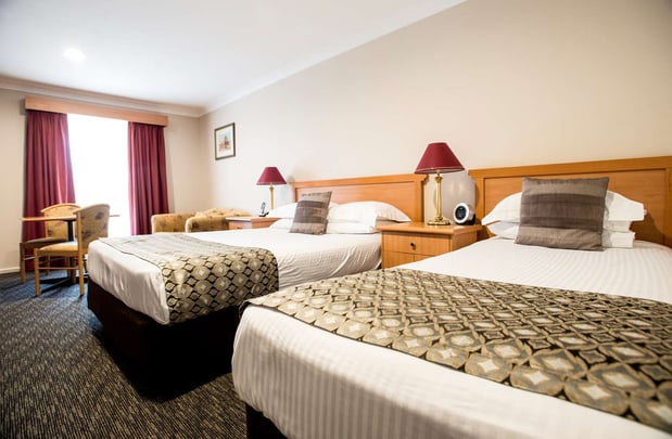 Deluxe Queen & Single