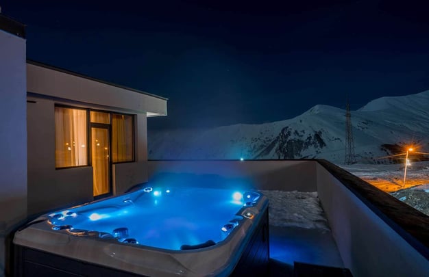 Best Western Gudauri Hot Tub