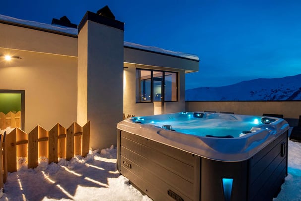 Best Western Gudauri Hot Tub