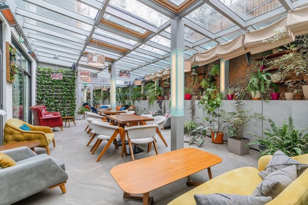 Hotel Bar and Lounge