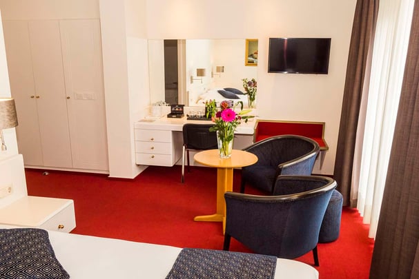 juniorsuitebureaugroot