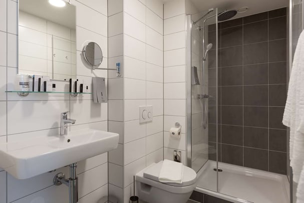BW Amstelveen Suite bathroom