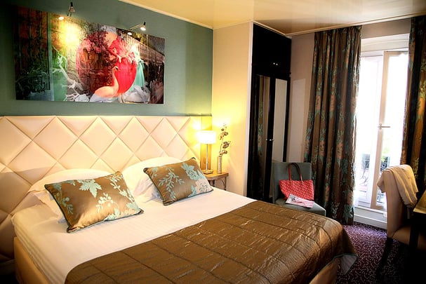 Superior Guest Room King Twin