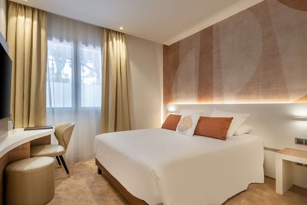 Room with Mountain view