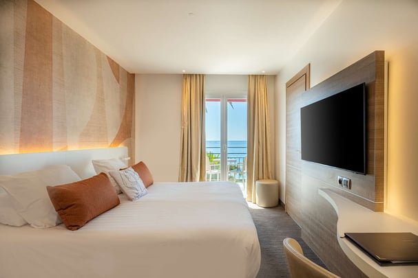 Room with Sea View and Balcony