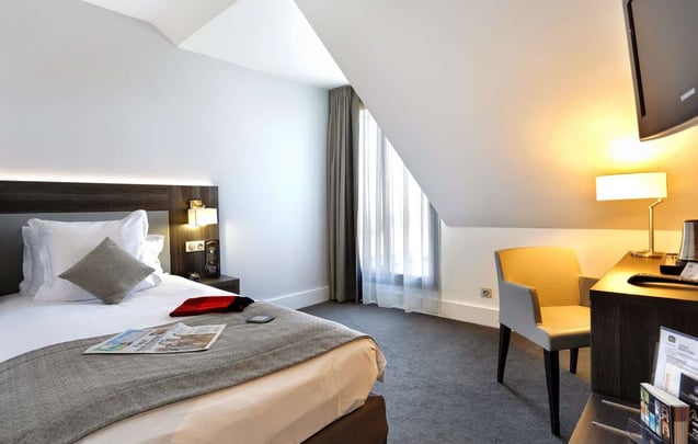 Comfort Queen Bed Guest Room